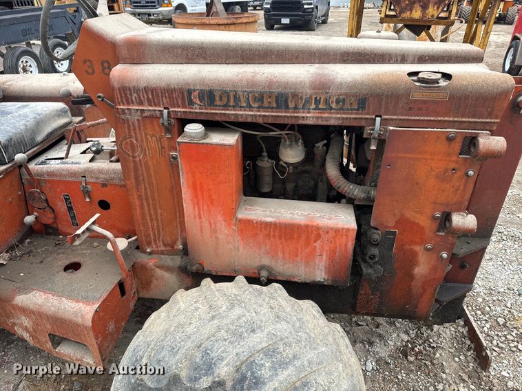 image for item NF9451 1979 Ditch Witch R65 trencher