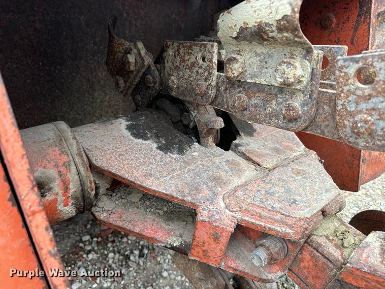 image for item NF9451 1979 Ditch Witch R65 trencher