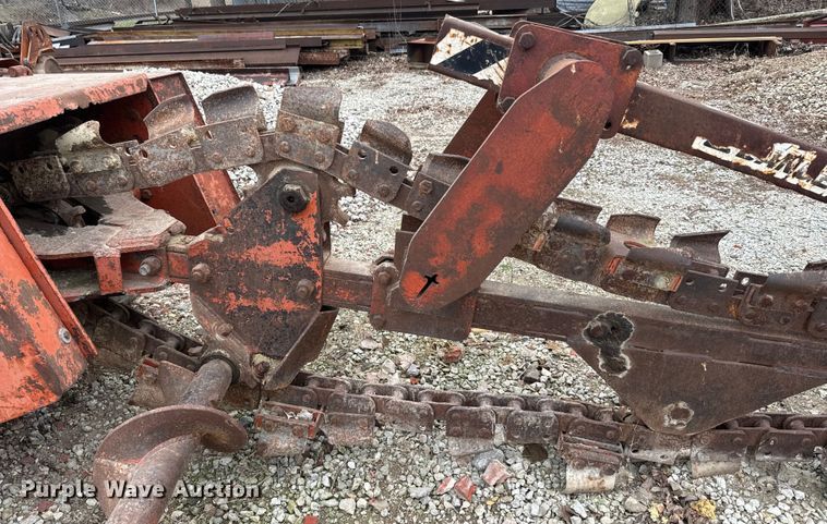 image for item NF9451 1979 Ditch Witch R65 trencher
