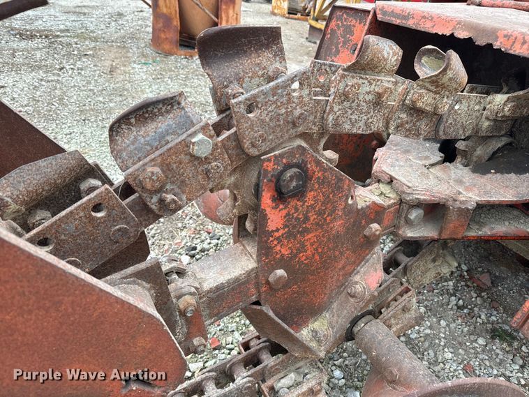 image for item NF9451 1979 Ditch Witch R65 trencher