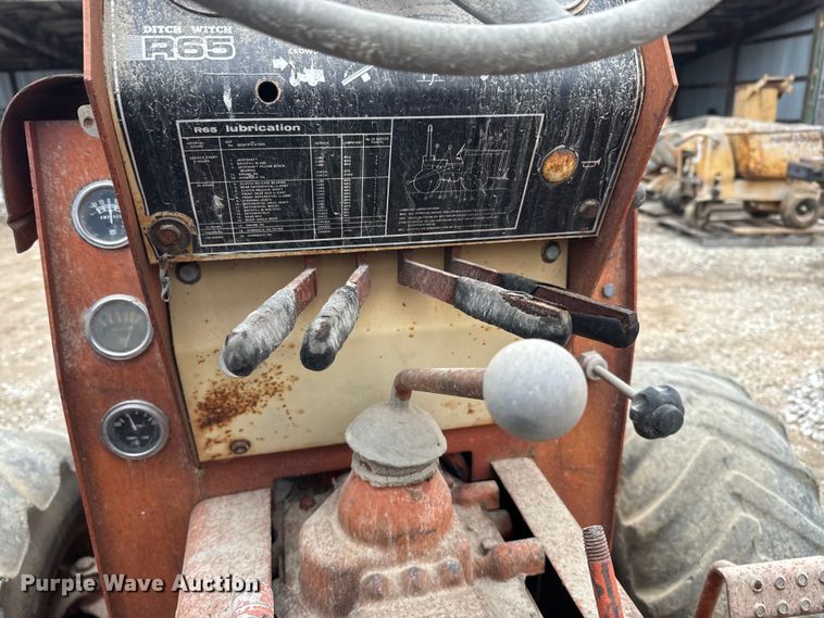 image for item NF9451 1979 Ditch Witch R65 trencher