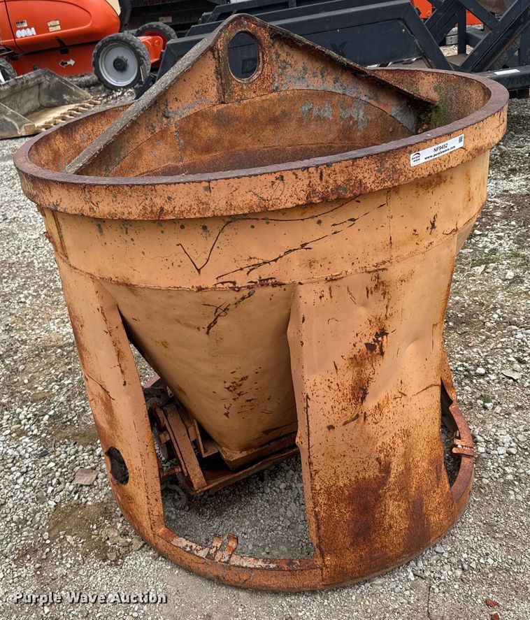 image for item NF9452 Concrete bucket