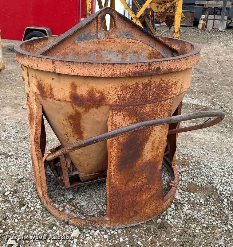 image for item NF9452 Concrete bucket