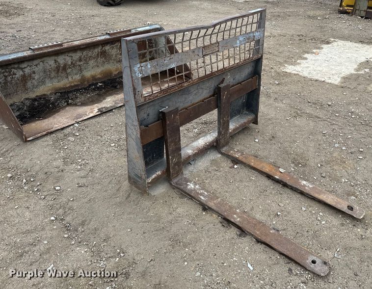 image for item NF9453 Skid steer forks