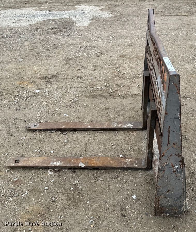 image for item NF9453 Skid steer forks