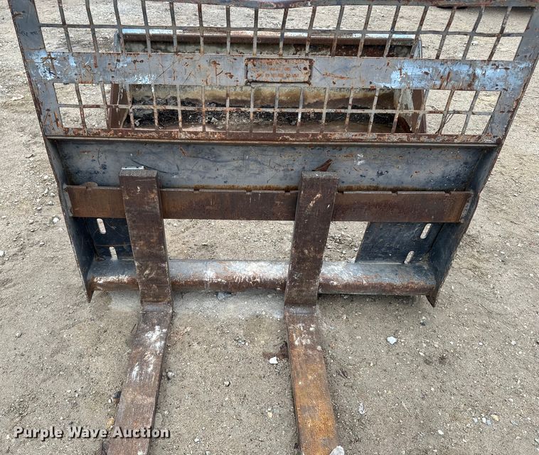 image for item NF9453 Skid steer forks