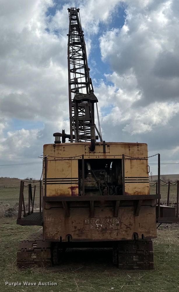 image for item NF9457 1966 Bucyrus Erie 30-B HD crane