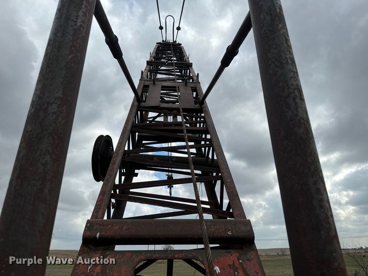 image for item NF9457 1966 Bucyrus Erie 30-B HD crane