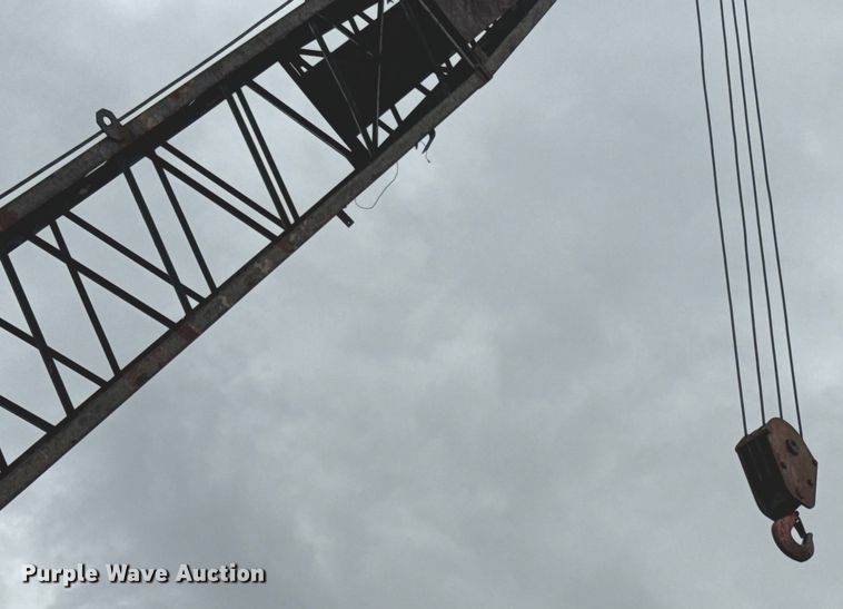 image for item NF9457 1966 Bucyrus Erie 30-B HD crane