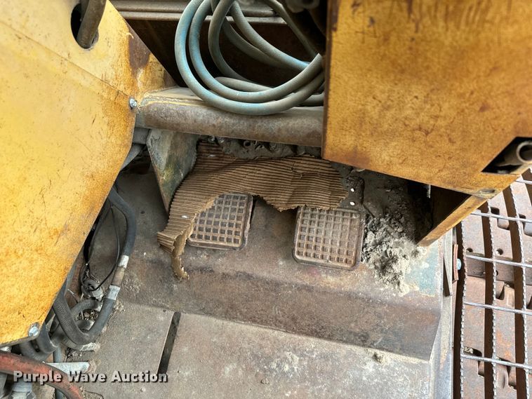 image for item NF9457 1966 Bucyrus Erie 30-B HD crane