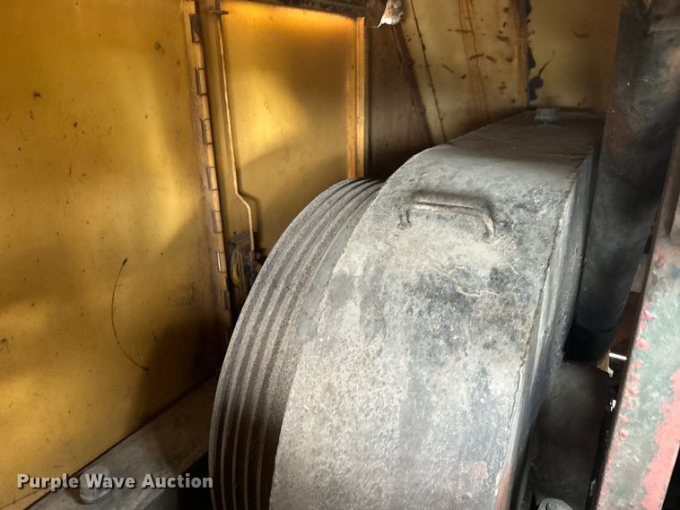 image for item NF9457 1966 Bucyrus Erie 30-B HD crane