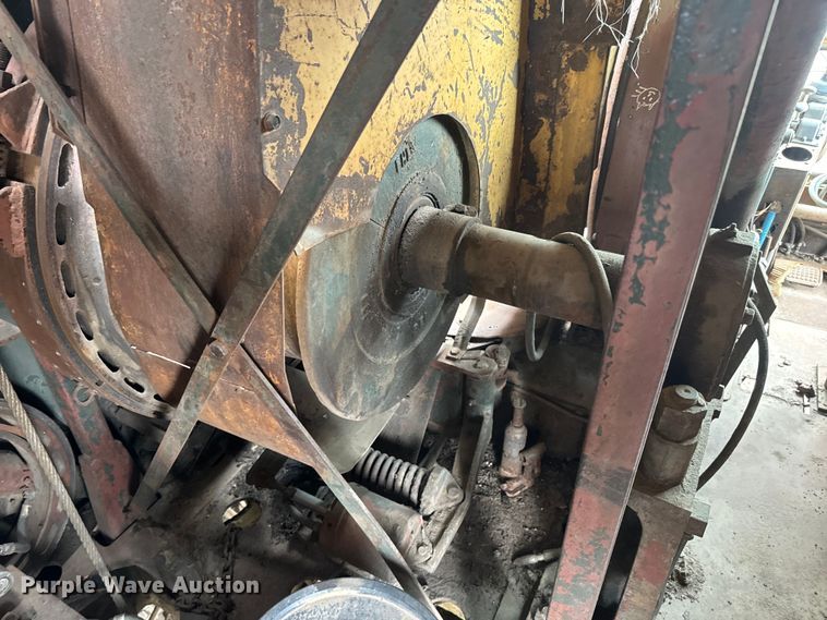 image for item NF9457 1966 Bucyrus Erie 30-B HD crane