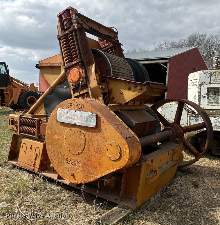 image for item NF9458 Portec Pioneer crusher