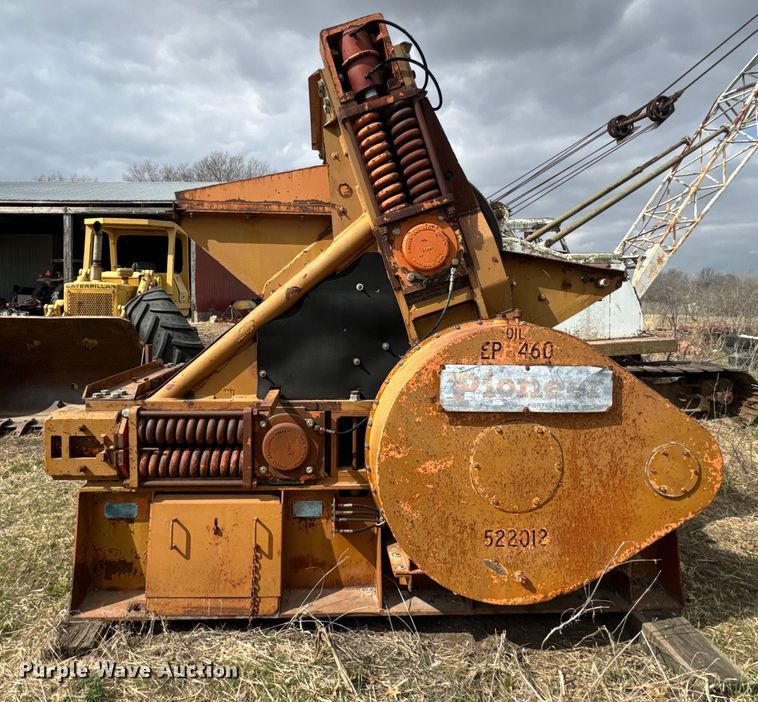 image for item NF9458 Portec Pioneer crusher