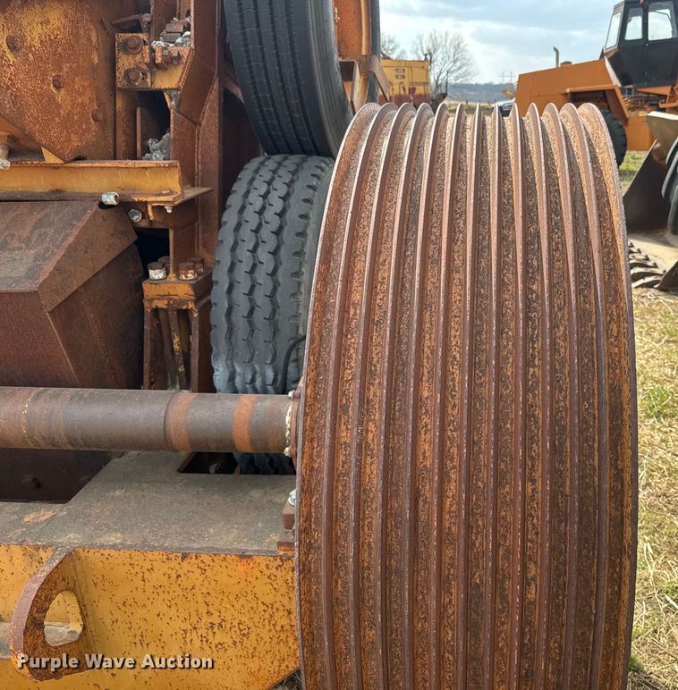 image for item NF9458 Portec Pioneer crusher