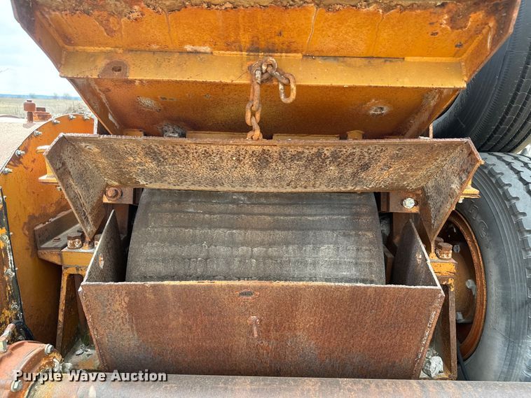 image for item NF9458 Portec Pioneer crusher