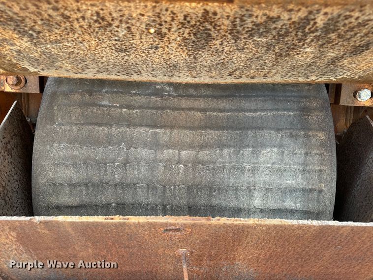 image for item NF9458 Portec Pioneer crusher