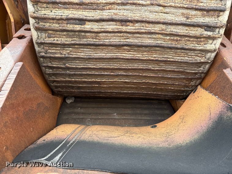 image for item NF9458 Portec Pioneer crusher