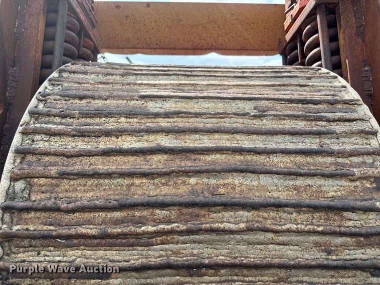 image for item NF9458 Portec Pioneer crusher