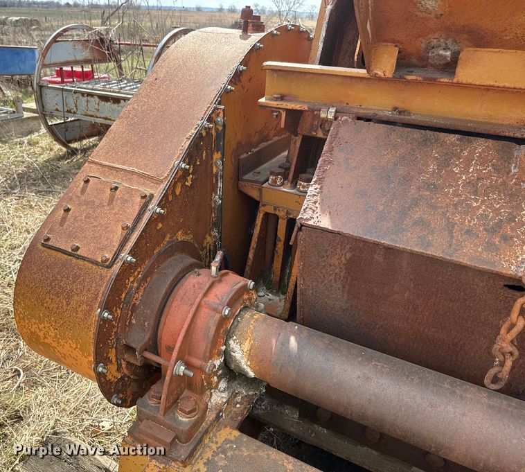 image for item NF9458 Portec Pioneer crusher