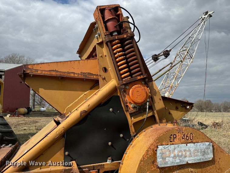 image for item NF9458 Portec Pioneer crusher