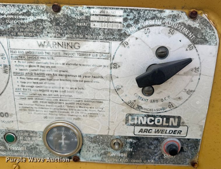 image for item NF9459 Lincoln SA-200 F-163 welder