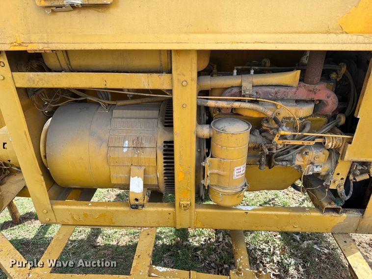 image for item NF9459 Lincoln SA-200 F-163 welder