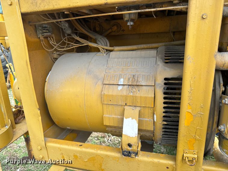 image for item NF9459 Lincoln SA-200 F-163 welder