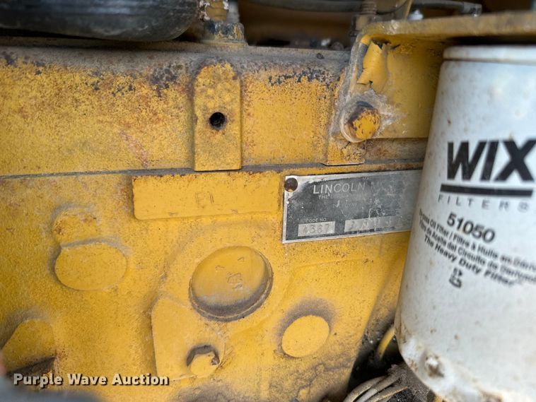 image for item NF9459 Lincoln SA-200 F-163 welder