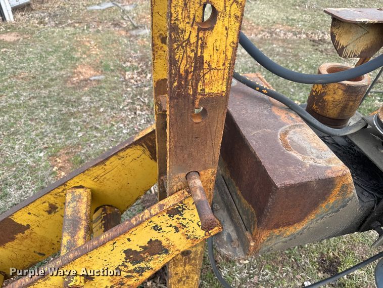 image for item NF9460 Hydraulic press and work bench