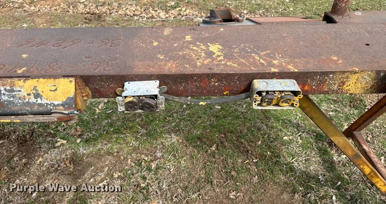 image for item NF9460 Hydraulic press and work bench