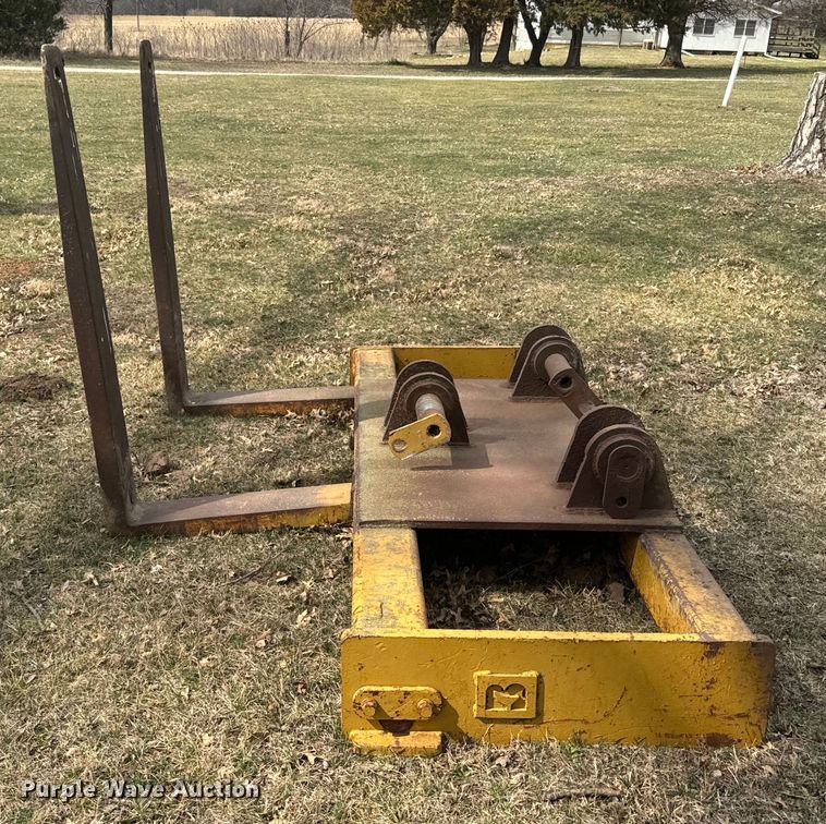 image for item NF9461 Wheel loader forks