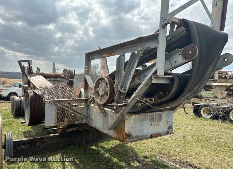 image for item NF9466 Cedar Rapids 30 x 18 crusher 