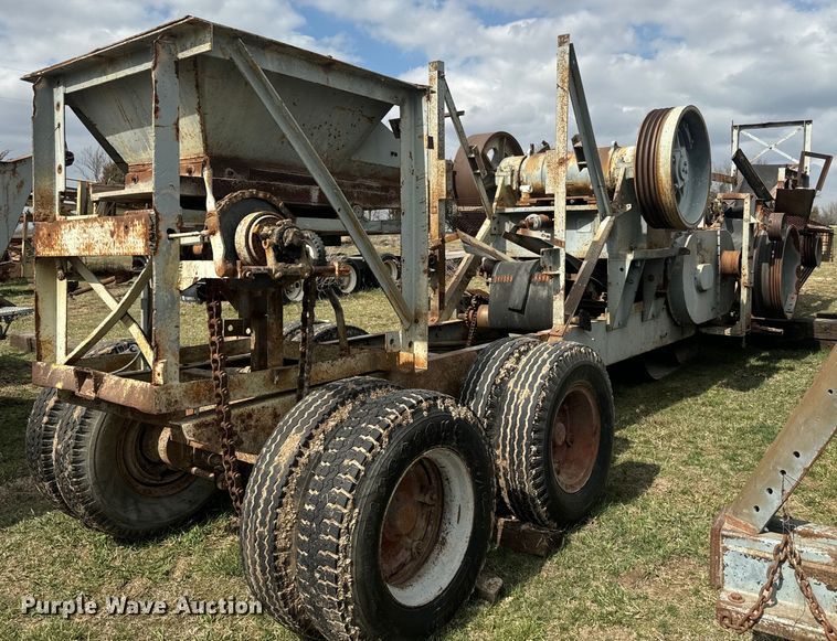 image for item NF9466 Cedar Rapids 30 x 18 crusher 