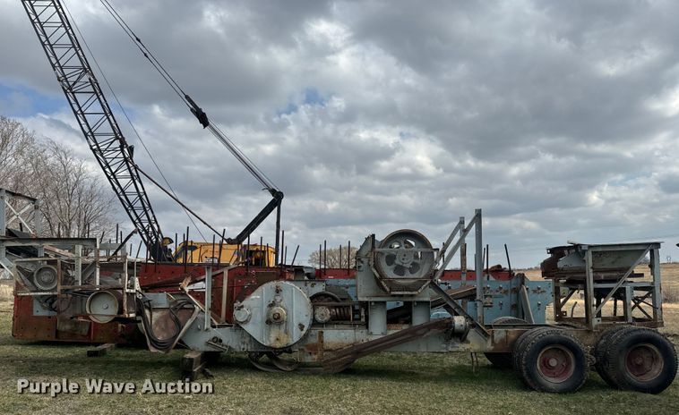 image for item NF9466 Cedar Rapids 30 x 18 crusher 