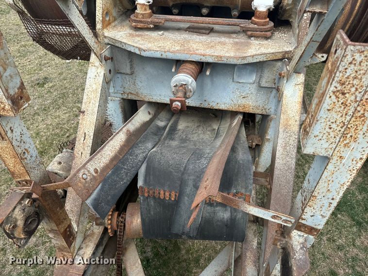 image for item NF9466 Cedar Rapids 30 x 18 crusher 