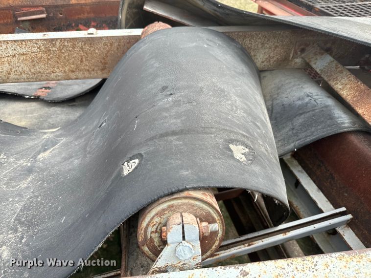 image for item NF9466 Cedar Rapids 30 x 18 crusher 