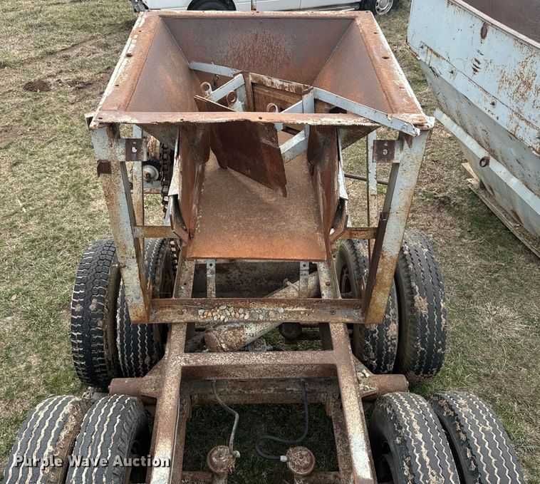 image for item NF9466 Cedar Rapids 30 x 18 crusher 