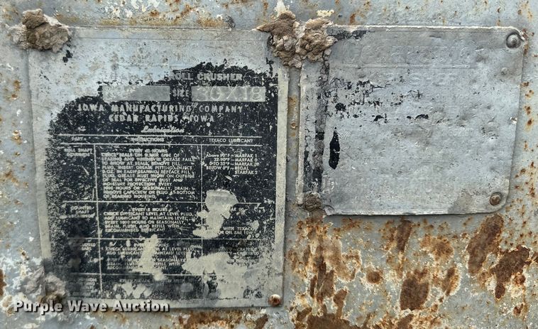 image for item NF9466 Cedar Rapids 30 x 18 crusher 