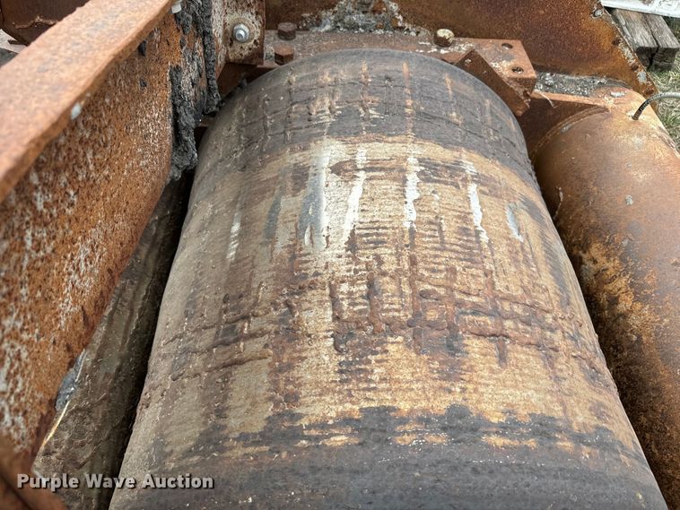 image for item NF9469 Crusher equipment