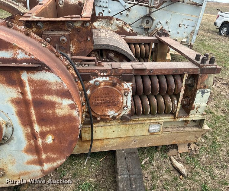 image for item NF9469 Crusher equipment