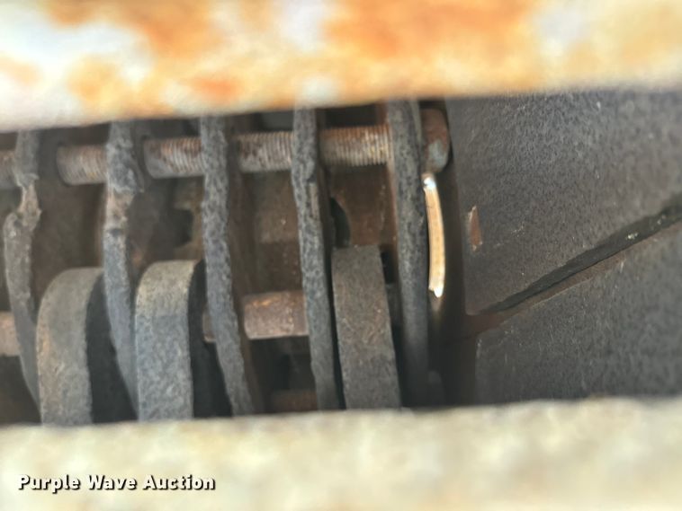 image for item NF9469 Crusher equipment