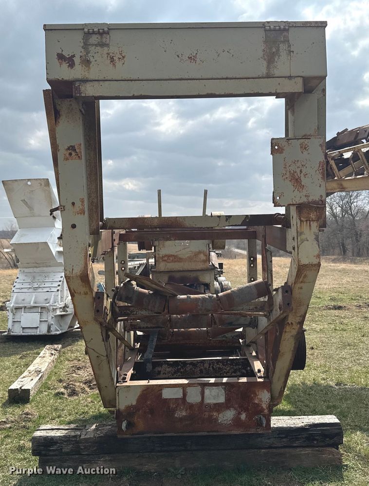 image for item NF9470 Cedar Rapids  crushing plant