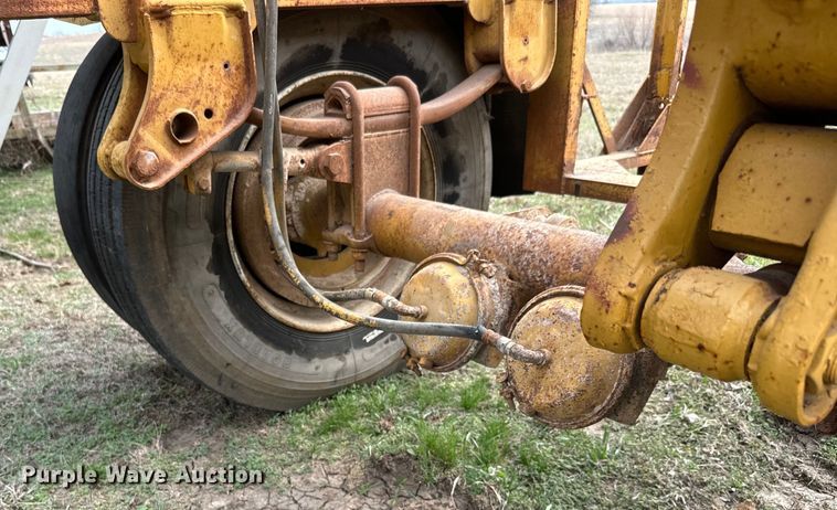 image for item NF9473 Crusher chassis