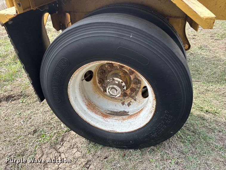 image for item NF9473 Crusher chassis