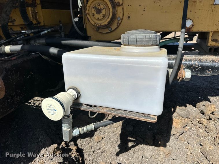 image for item NJ9470 2001 Vermeer D80x120 Navigator  directional boring unit