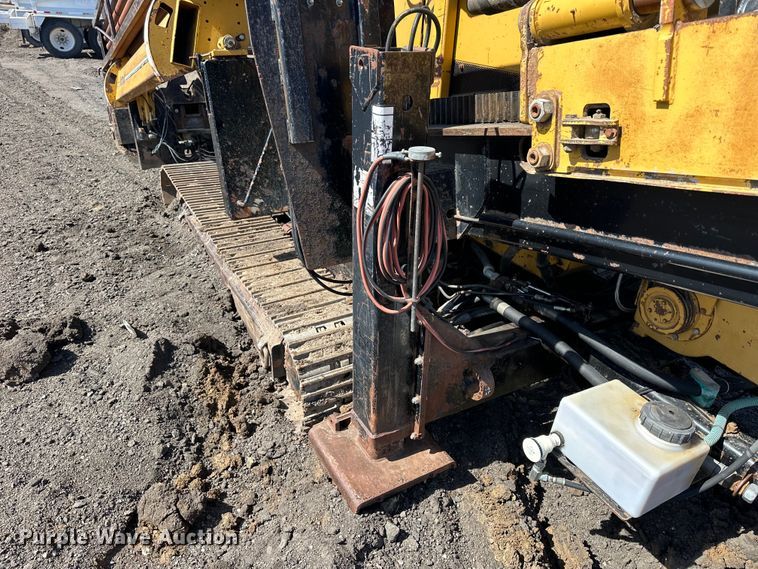 image for item NJ9470 2001 Vermeer D80x120 Navigator  directional boring unit