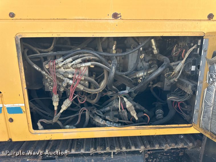 image for item NJ9470 2001 Vermeer D80x120 Navigator  directional boring unit