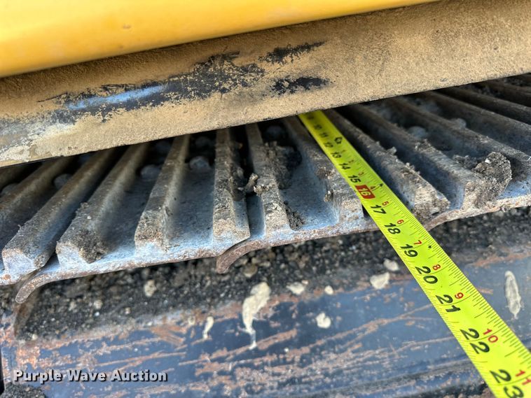 image for item NJ9470 2001 Vermeer D80x120 Navigator  directional boring unit