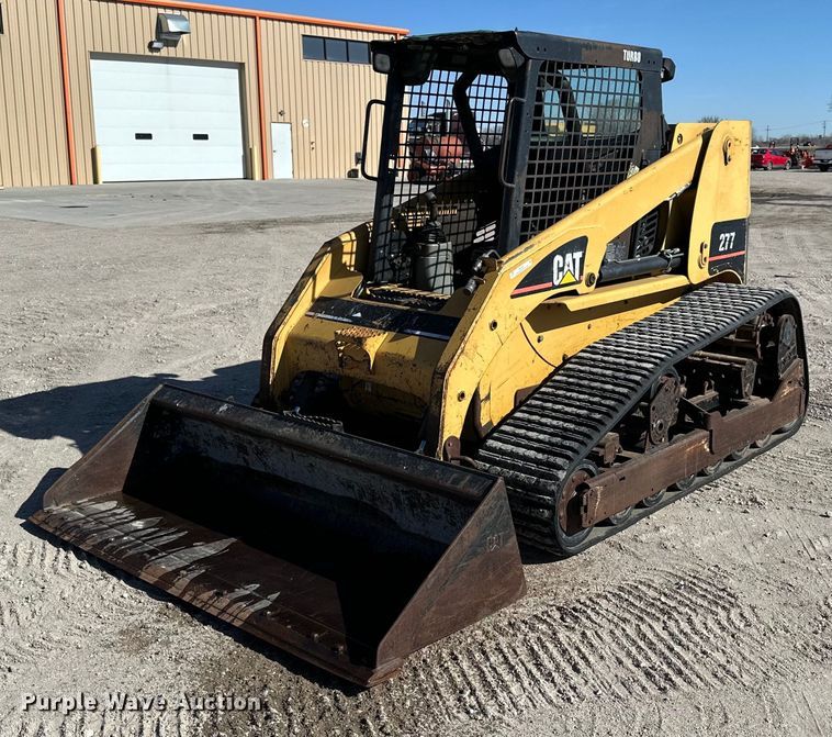 image for item NJ9471 2003 Caterpillar  277  tracked skid steer loader